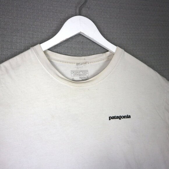 Patagonia Logo Tee Heavily Distressed Tee Mens XL - Picture 3 of 8